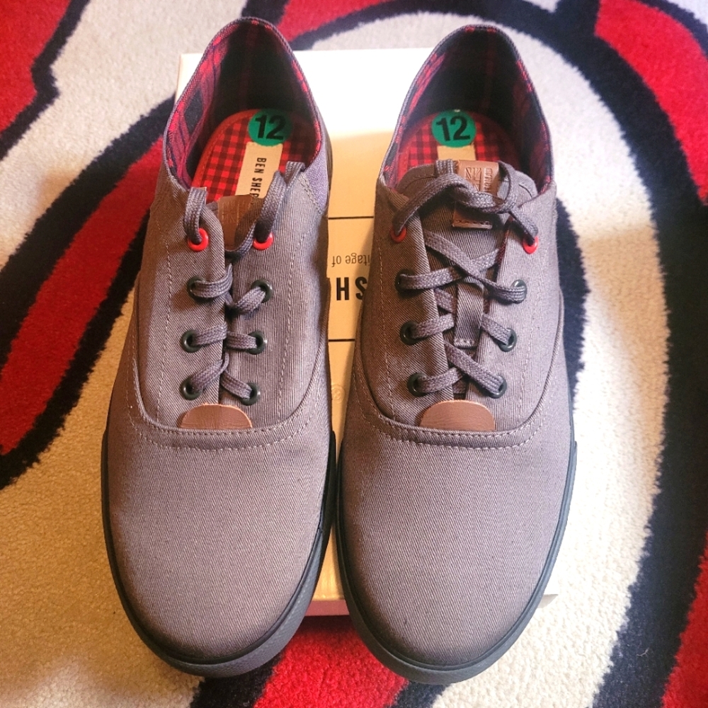 Brand New Ben Sherman, Lace Up , Round Tow, Canvas Casual Wear Sneakers